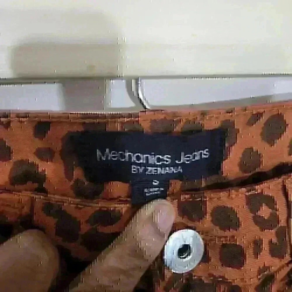 7085 Mechanics jeans by zenana rust orange cheetah skinny jeans size small - Picture 5 of 7
